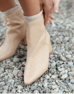 Ботуши EMBROIDERED SOCK BOOT 55 WHEAT LEATHER