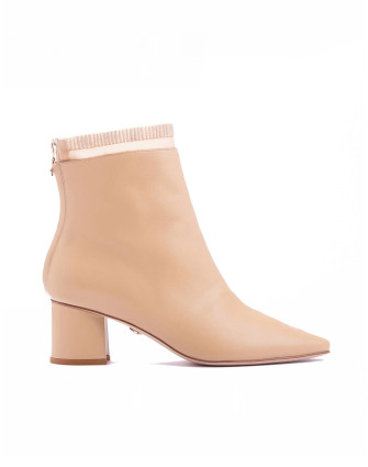 Ботуши EMBROIDERED SOCK BOOT 55 WHEAT LEATHER