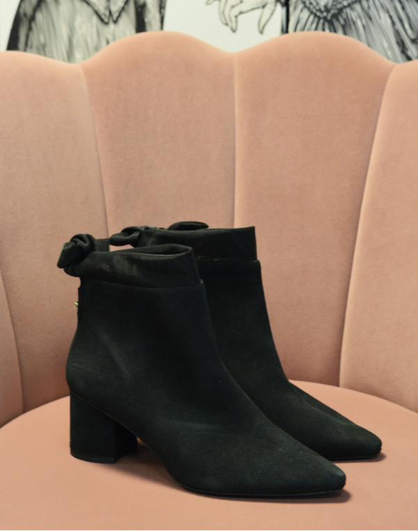 МОСТРА No37 - BLACK RIBBON BOOT