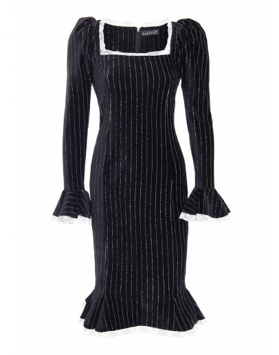 Черна кадифена рокля със средна дължина