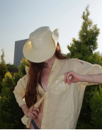 Бъкет шапка GINA LINEN BUTTER YELLOW