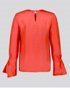 Блуза с дълги драпирани ръкави в червено