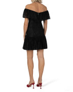 Черна рокля с голи рамене от дантела