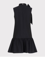 Къса рокля с панделка и волан