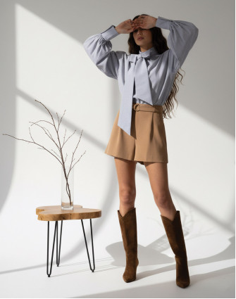 Къси панталони с висока талия и колан