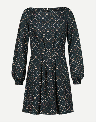 Разкроена рокля в принт