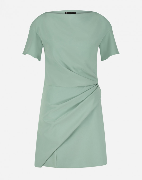 Рокля с асиметрични плисета в млечно зелено