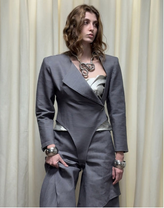 Блейзър THE BODYSUIT