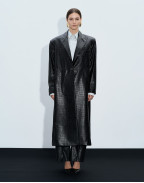 Черно манто от еко кожа с крокодилски принт