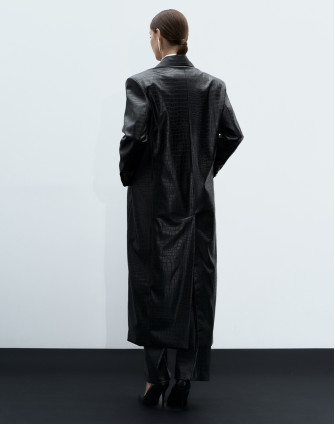 Черно манто от еко кожа с крокодилски принт