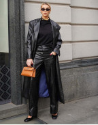 Панталони от еко кроко кожа