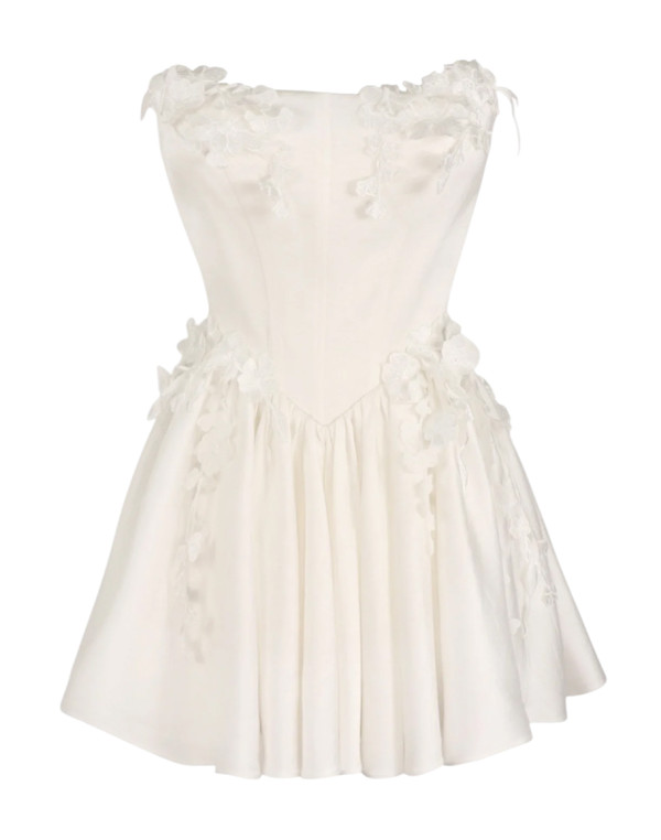 Рокля WHITE 3D FLOWERS