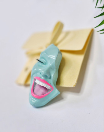 Брошка SMILE BLUE SKY