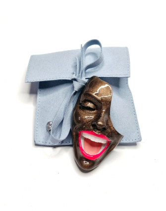 Брошка SMILE BROWN CHEER