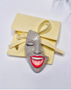 Брошка SMILE CLASSY BEIGE