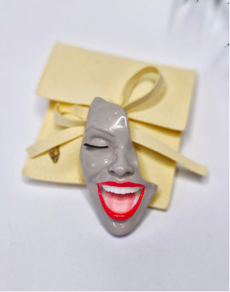 Брошка SMILE CLASSY BEIGE