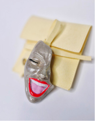 Брошка SMILE DIAMOND GOLD