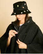 Кадифена шапка LIVIE