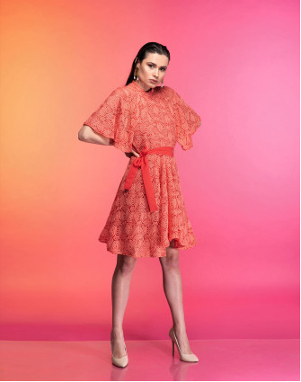 Асиметрична рокля RAMINA в коралов цвят